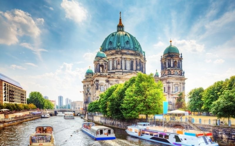 Major Attractions and Landmarks
