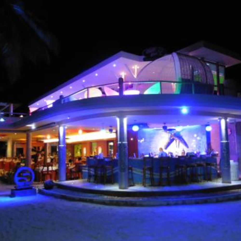 CAFÉ DES ARTS